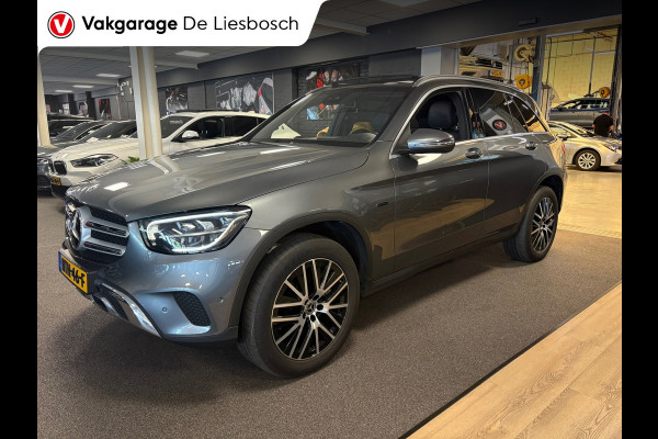 Mercedes-Benz GLC 300e 4MATIC Premium Plus / trekhaak / sfeer verlichting / panorama-dak / virtual