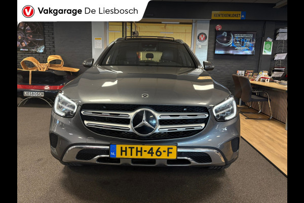 Mercedes-Benz GLC 300e 4MATIC Premium Plus / trekhaak / sfeer verlichting / panorama-dak / virtual