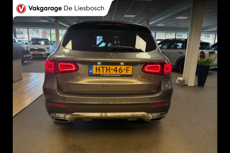 Mercedes-Benz GLC 300e 4MATIC Premium Plus / trekhaak / sfeer verlichting / panorama-dak / virtual