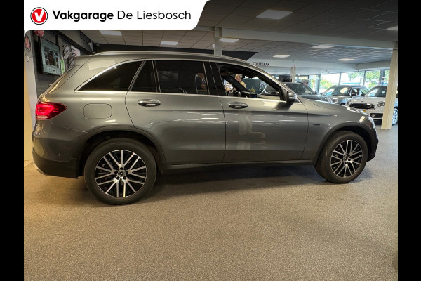 Mercedes-Benz GLC 300e 4MATIC Premium Plus / trekhaak / sfeer verlichting / panorama-dak / virtual