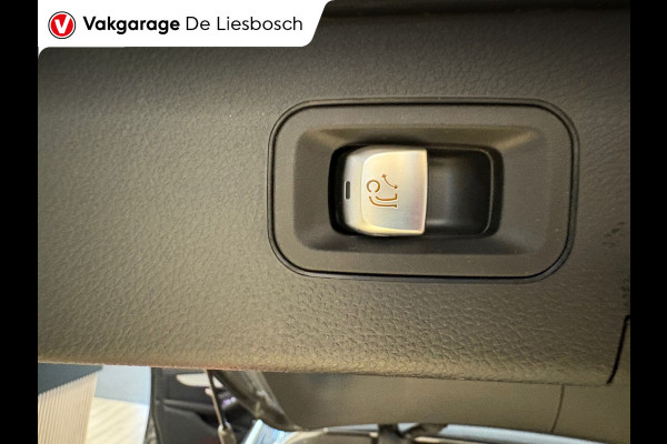 Mercedes-Benz GLC 300e 4MATIC Premium Plus / trekhaak / sfeer verlichting / panorama-dak / virtual