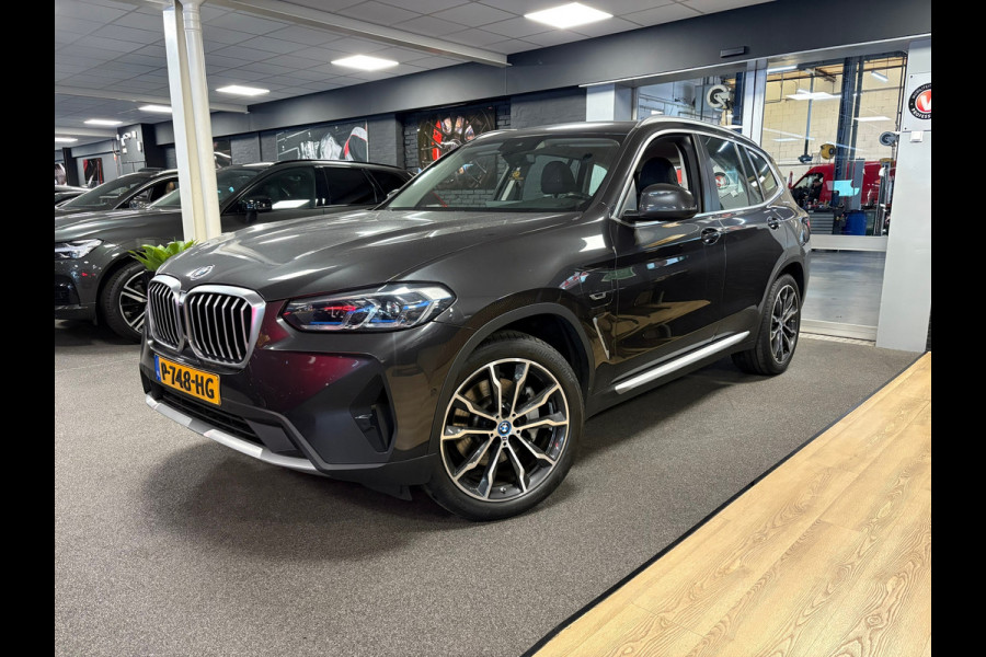 BMW X3 XDrive30e Business Edition Plus / leer / head up / camera / trekhaak / orig ned