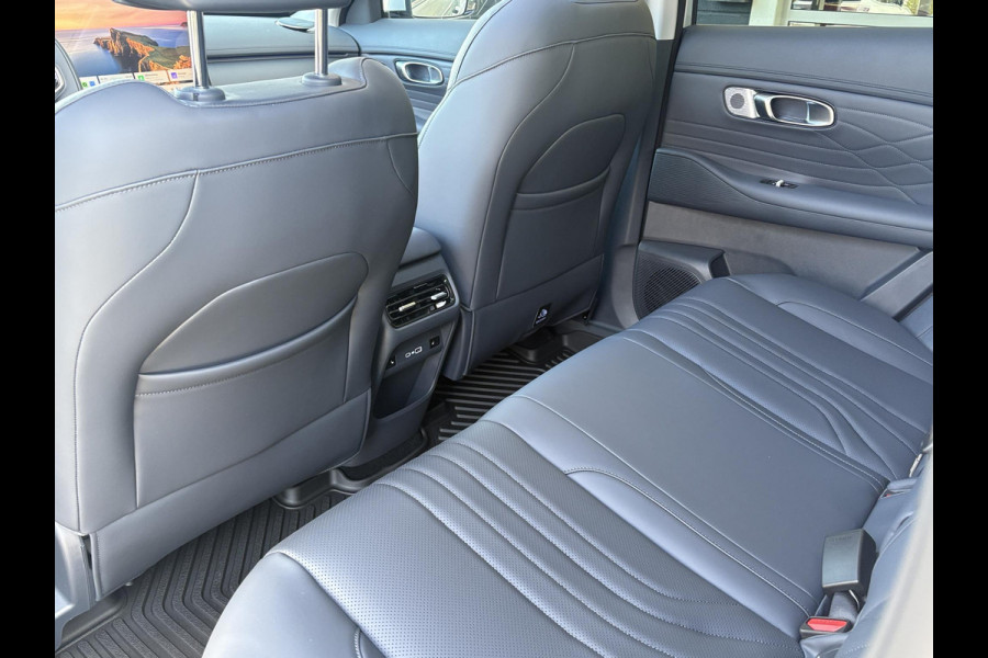 GEELY Starray EM-i 1.5 Max+ 262 PK | Panoramadak | Stoelverwarming & verkoeling | 136km EV WLTP | 360 Camera | Achterbank verwarmd | Parkeersensoren | 19 Inch LMV |