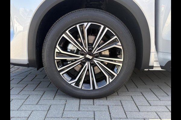 GEELY Starray EM-i 1.5 Max+ 262 PK | Panoramadak | Stoelverwarming & verkoeling | 136km EV WLTP | 360 Camera | Achterbank verwarmd | Parkeersensoren | 19 Inch LMV |