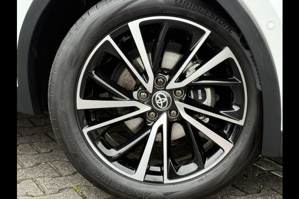 Toyota C-HR 2.0 Hybrid 200 Executive | ACC | Memory | HUD | 360* Camera | 19 inch
