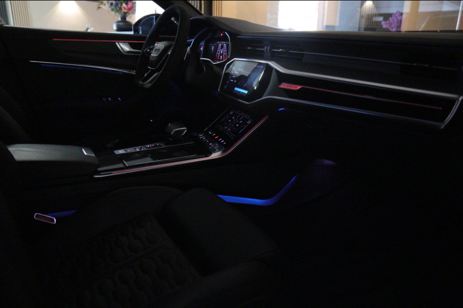 Audi RS6 Avant RS TFSI quattro Dynamic+ /CERAMIC/PANO/360/SOFTC/BOMVOL