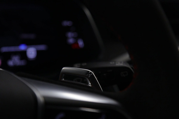 Audi RS6 Avant RS TFSI quattro Dynamic+ /CERAMIC/PANO/360/SOFTC/BOMVOL