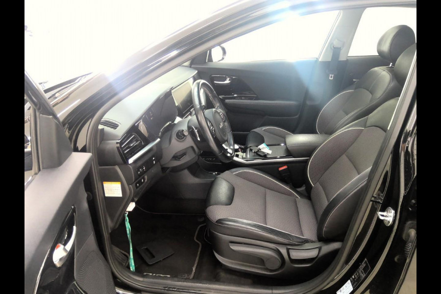 Kia e-Niro DynamicPlusLine 64 kWh SOH 98% | Schuif - Kanteldak | Navigatie