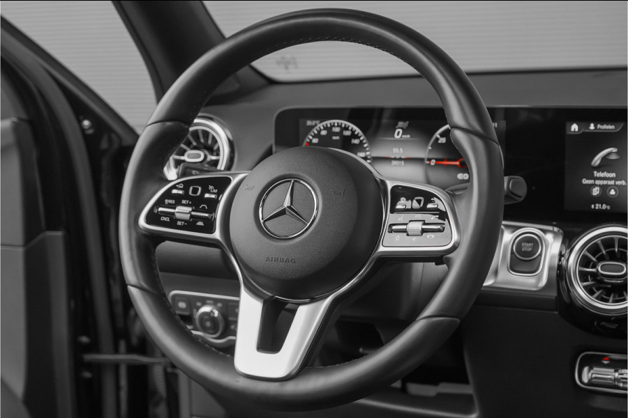 Mercedes-Benz EQB 300 4MATIC 67 kWh Pano Distronic Plus Multi Contourstoelen Memory Keyless