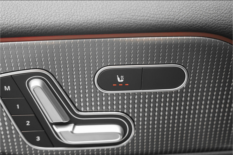 Mercedes-Benz EQB 300 4MATIC 67 kWh Pano Distronic Plus Multi Contourstoelen Memory Keyless