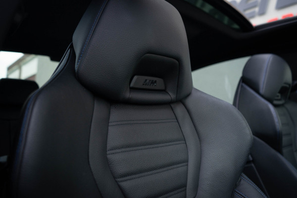 BMW 5 Serie 530e M Sport / M Sportstoelen/ Schuif-kanteldak/ Harman Kardon/ Head-up/ 210 kW