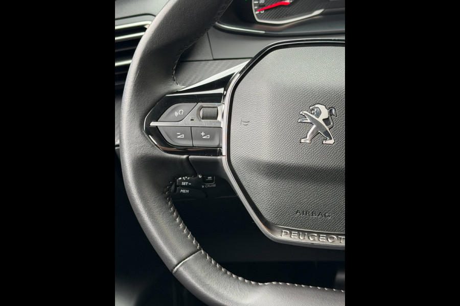 Peugeot 208 1.2 PureTech Active Pack 43.000 KM - Apple CarPlay / Navigatie I Airco I LED I Veiligheid pakket I Dealer onderhouden