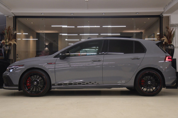Volkswagen Golf 2.0 TSI GTI 45 JAHRE CLUBSPORT AKRA/PANO/ACC/DCC/CAM/HUD/CARPLAY/IQ/VOLL