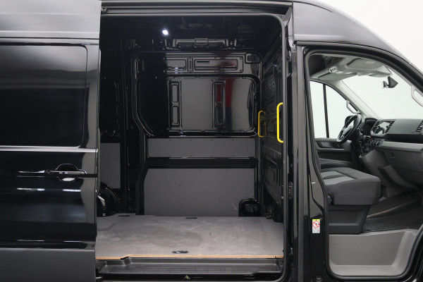 Volkswagen Crafter 35 2.0 TDI DSG 140 PK L2H2 2x schuifdeur, LED, 3-Zits, ACC, Camera, Apple Carplay, Sidesteps, DAB, PDC, 18''