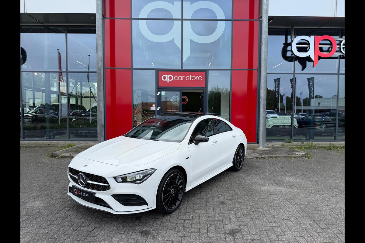 Mercedes-Benz CLA-Klasse 250 e Hybride AMG Night pakket Panorama Ambient light