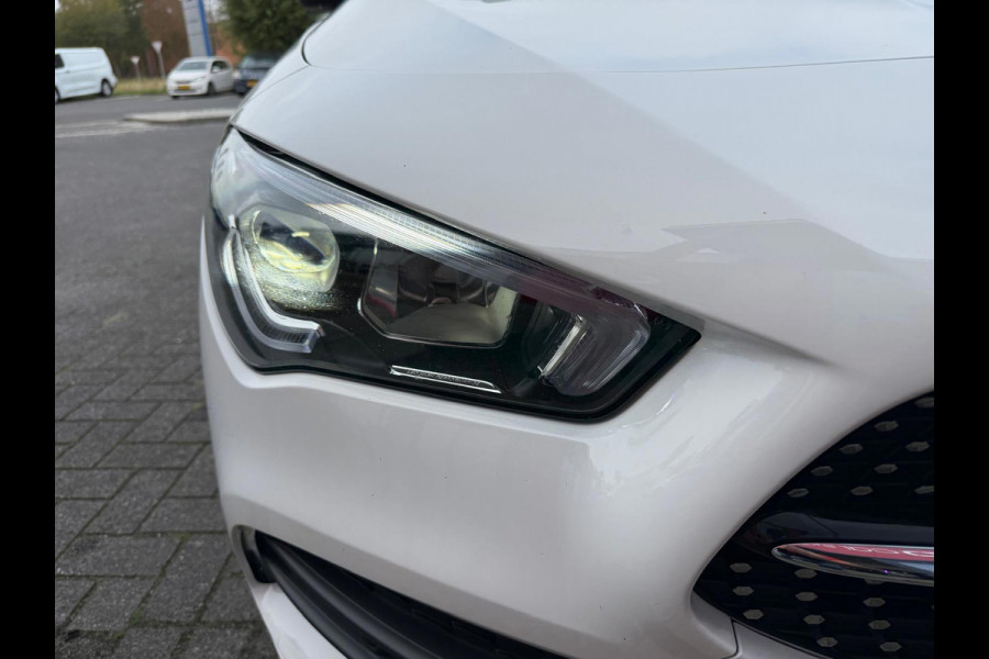 Mercedes-Benz CLA-Klasse 250 e Hybride AMG Night pakket Panorama Ambient light