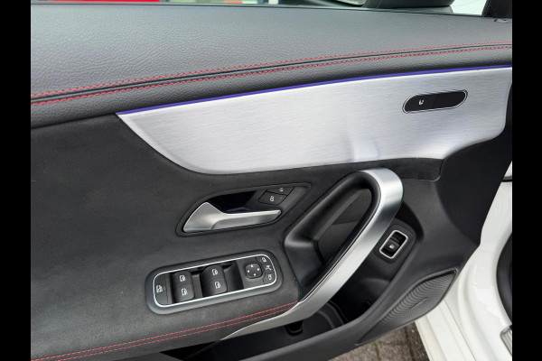 Mercedes-Benz CLA-Klasse 250 e Hybride AMG Night pakket Panorama Ambient light