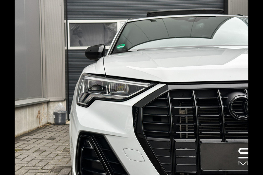 Audi Q3 45 TFSI e 3x S-Line 245PK | Pano | Keyless | Camera | Matrix | ACC | Lane | 1e eig
