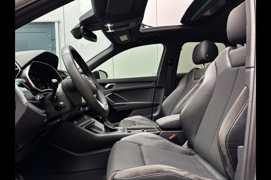 Audi Q3 45 TFSI e 3x S-Line 245PK | Pano | Keyless | Camera | Matrix | ACC | Lane | 1e eig