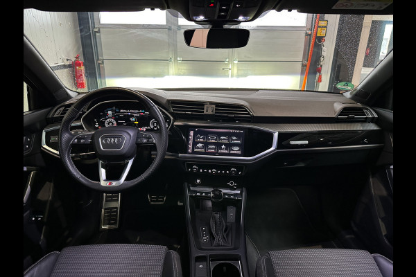 Audi Q3 45 TFSI e 3x S-Line 245PK | Pano | Keyless | Camera | Matrix | ACC | Lane | 1e eig