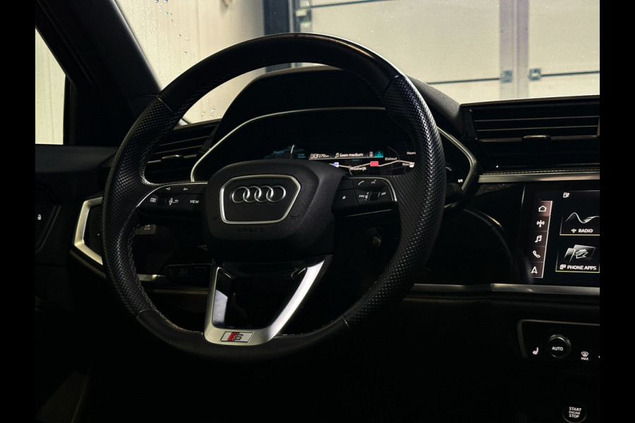 Audi Q3 45 TFSI e 3x S-Line 245PK | Pano | Keyless | Camera | Matrix | ACC | Lane | 1e eig