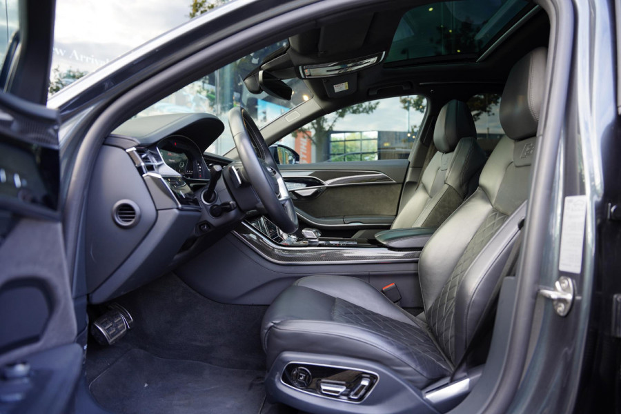 Audi S8 4.0 TFSI Quattro B&O / Active Chassis / NL-Auto / Black Line