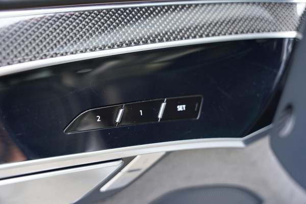 Audi S8 4.0 TFSI Quattro B&O / Active Chassis / NL-Auto / Black Line