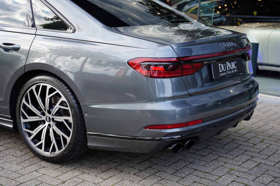 Audi S8 4.0 TFSI Quattro B&O / Active Chassis / NL-Auto / Black Line
