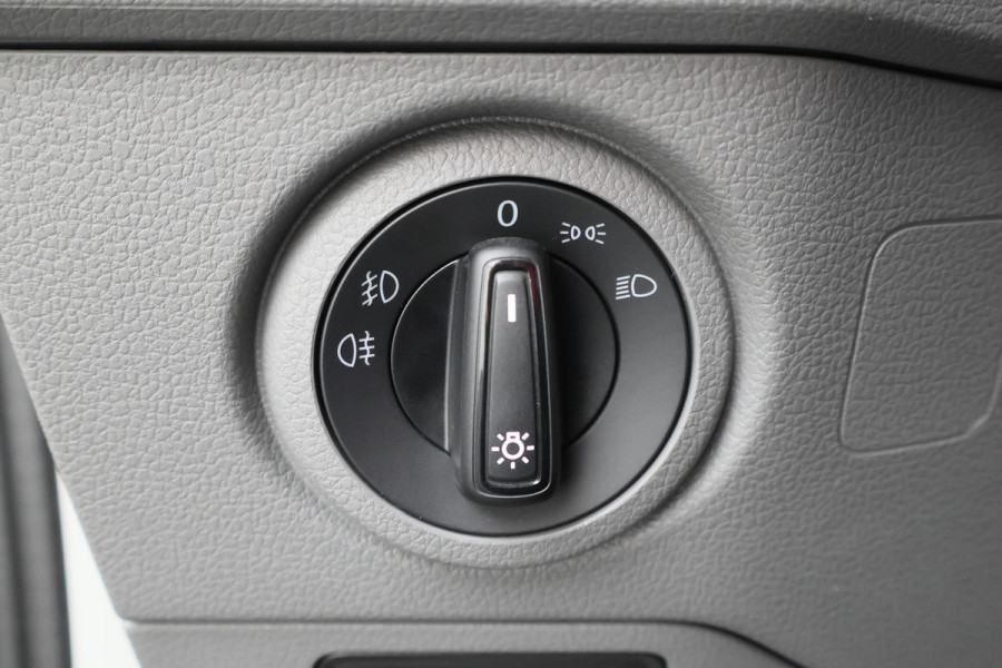 Volkswagen Crafter 35 2.0 TDI DSG 140 PK L2H2 2x schuifdeur, LED, 3-Zits, ACC, Camera, Apple Carplay, Sidesteps, DAB, PDC, 18''