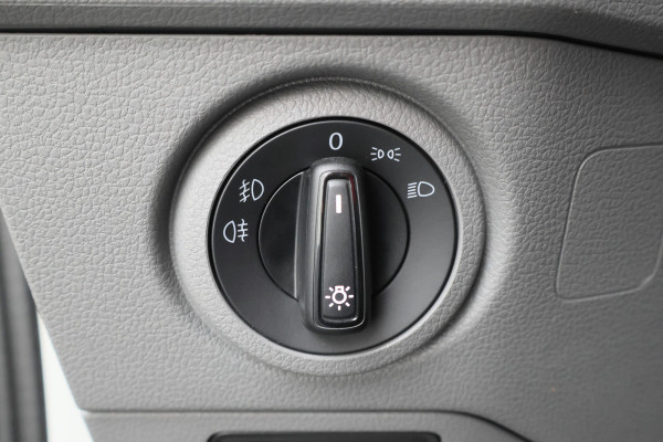 Volkswagen Crafter 35 2.0 TDI DSG 140 PK L2H2 2x schuifdeur, LED, 3-Zits, ACC, Camera, Apple Carplay, Sidesteps, DAB, PDC, 18''