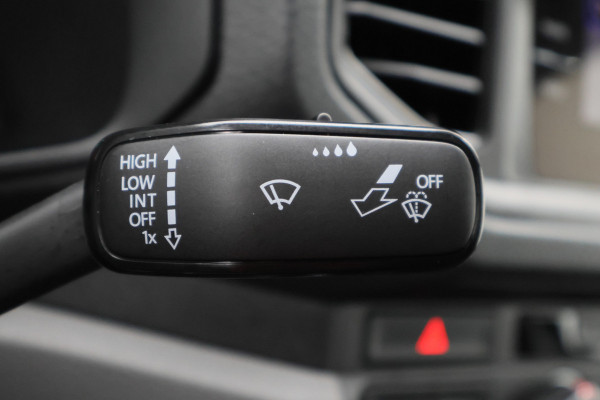 Volkswagen Crafter 35 2.0 TDI DSG 140 PK L2H2 2x schuifdeur, LED, 3-Zits, ACC, Camera, Apple Carplay, Sidesteps, DAB, PDC, 18''