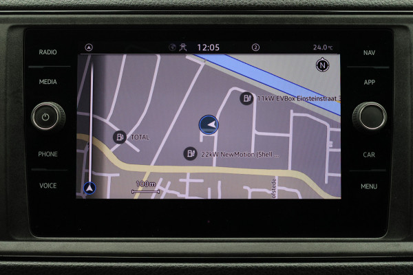 Volkswagen Crafter 35 2.0 TDI DSG 140 PK L2H2 2x schuifdeur, LED, 3-Zits, ACC, Camera, Apple Carplay, Sidesteps, DAB, PDC, 18''