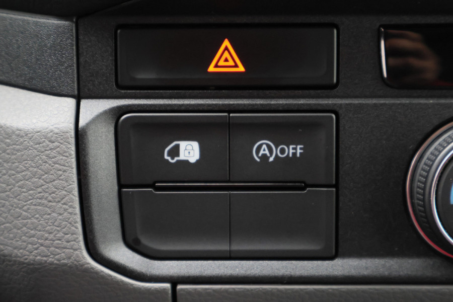 Volkswagen Crafter 35 2.0 TDI DSG 140 PK L2H2 2x schuifdeur, LED, 3-Zits, ACC, Camera, Apple Carplay, Sidesteps, DAB, PDC, 18''