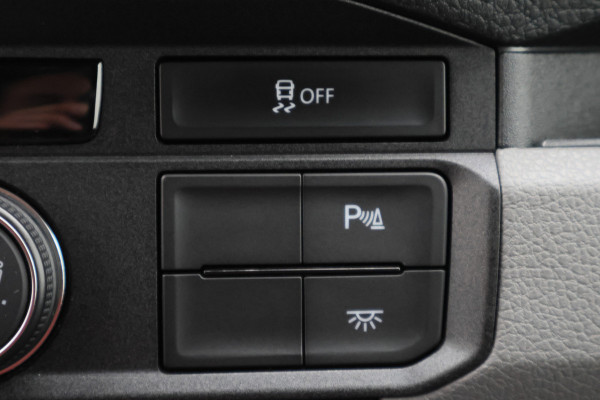 Volkswagen Crafter 35 2.0 TDI DSG 140 PK L2H2 2x schuifdeur, LED, 3-Zits, ACC, Camera, Apple Carplay, Sidesteps, DAB, PDC, 18''