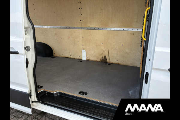 Volkswagen Crafter 35 2.0 TDI L4H3 Airco Camera Sensoren