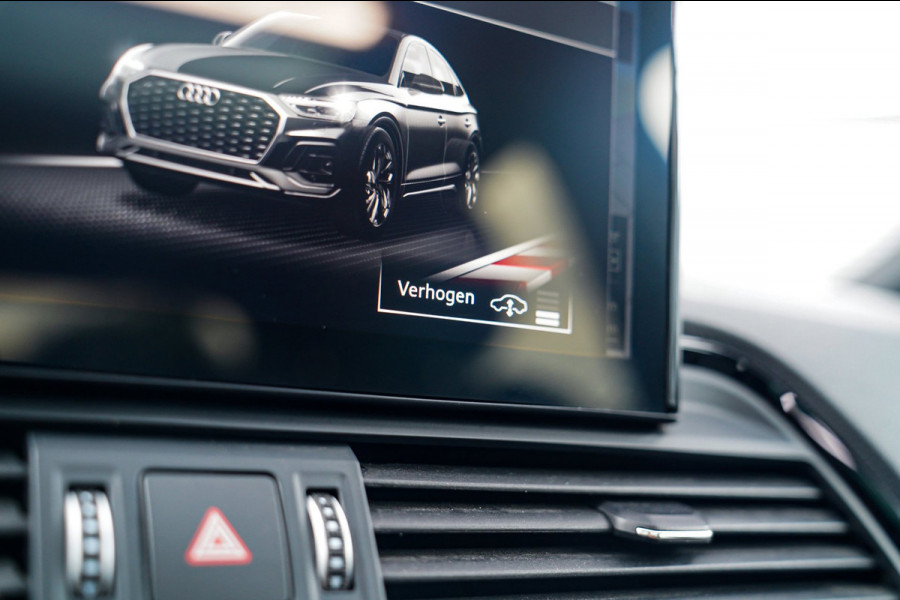 Audi Q5 Sportback 55 TFSI e S edition | Panorama | Massage | Trekhaak | Luchtvering | Bang & Olufsen | S-line | RS vlak stuur |