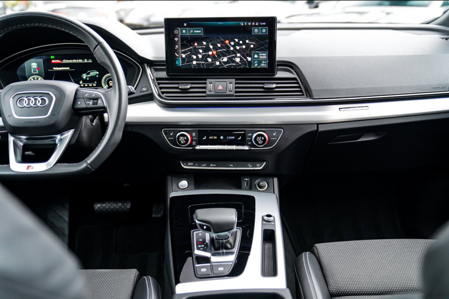 Audi Q5 Sportback 55 TFSI e S edition | Panorama | Massage | Trekhaak | Luchtvering | Bang & Olufsen | S-line | RS vlak stuur |