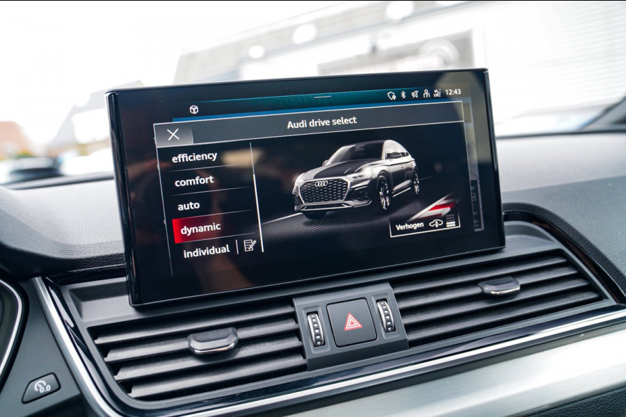 Audi Q5 Sportback 55 TFSI e S edition | Panorama | Massage | Trekhaak | Luchtvering | Bang & Olufsen | S-line | RS vlak stuur |