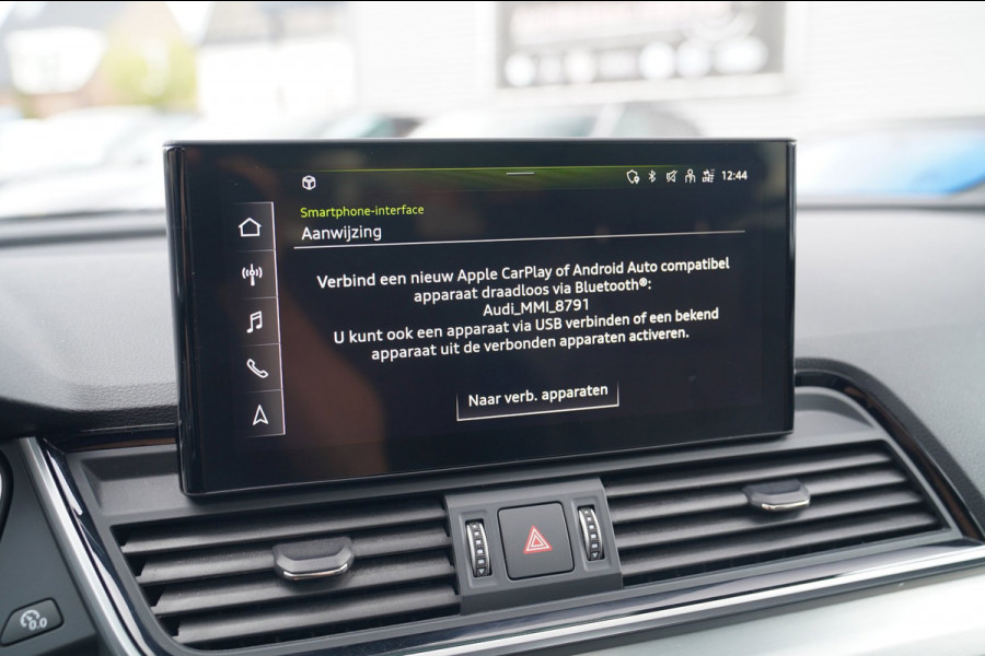 Audi Q5 Sportback 55 TFSI e S edition | Panorama | Massage | Trekhaak | Luchtvering | Bang & Olufsen | S-line | RS vlak stuur |
