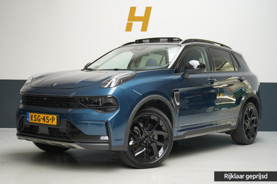 Lynk & Co 01 1.5 | Zwart optiek | 360 camera | Panoramadak | Navigatie | Memory | Apple CarPlay