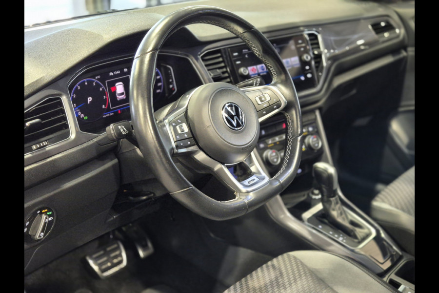 Volkswagen T-Roc 1.5 TSI Sport Business R Panorama | Camera | LED | Trekhaak | Zeer nette auto