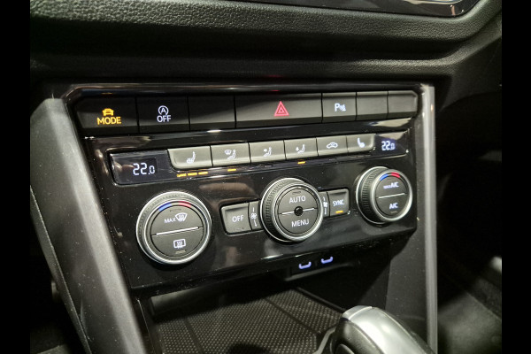 Volkswagen T-Roc 1.5 TSI Sport Business R Panorama | Camera | LED | Trekhaak | Zeer nette auto