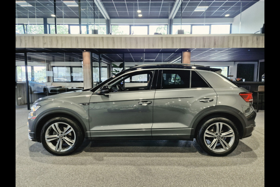 Volkswagen T-Roc 1.5 TSI Sport Business R Panorama | Camera | LED | Trekhaak | Zeer nette auto