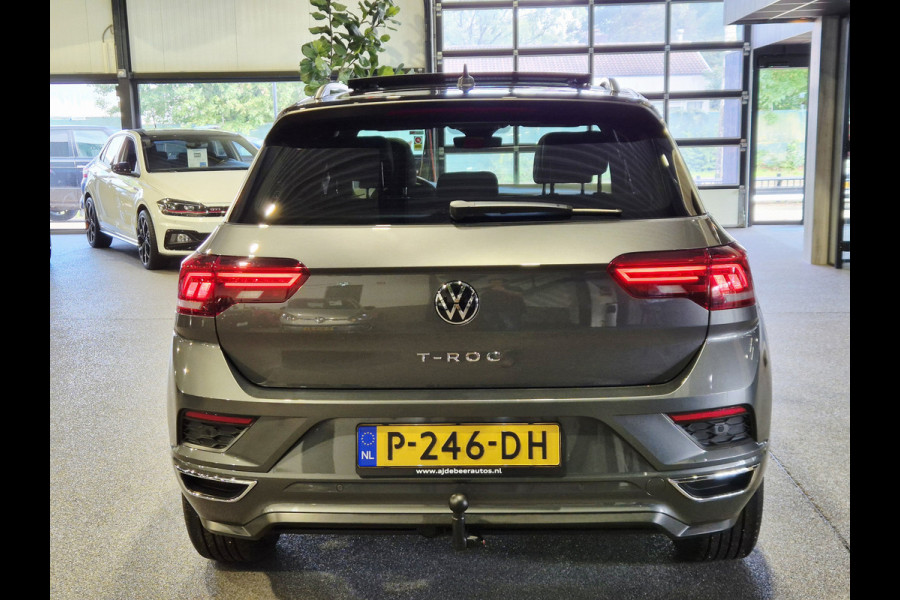 Volkswagen T-Roc 1.5 TSI Sport Business R Panorama | Camera | LED | Trekhaak | Zeer nette auto