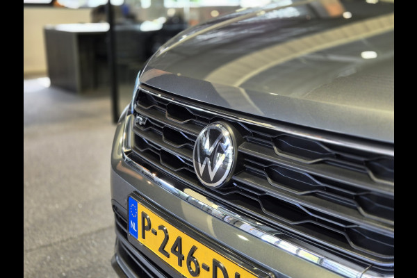 Volkswagen T-Roc 1.5 TSI Sport Business R Panorama | Camera | LED | Trekhaak | Zeer nette auto