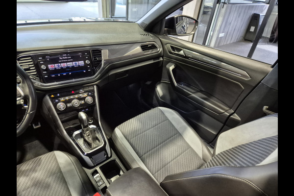 Volkswagen T-Roc 1.5 TSI Sport Business R Panorama | Camera | LED | Trekhaak | Zeer nette auto