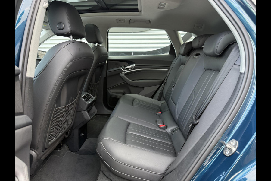 Audi e-tron e-tron 50 quattro Launch edition plus 71 kWh SoH 84% 2e Eigenaar|Navi|Pano|Trekhaak|Leder|Virtual Cockpit|Carplay|Cruise|N.A.P|APK tot 10-2027