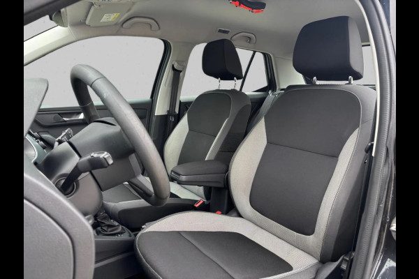 Škoda Fabia 1.0 TSI Drive(Goed OndH, StoelV, Parkeersensoren, Trekhaak, DAB-Tuner, Carplay(voorbereid), Climate Con, Etc)