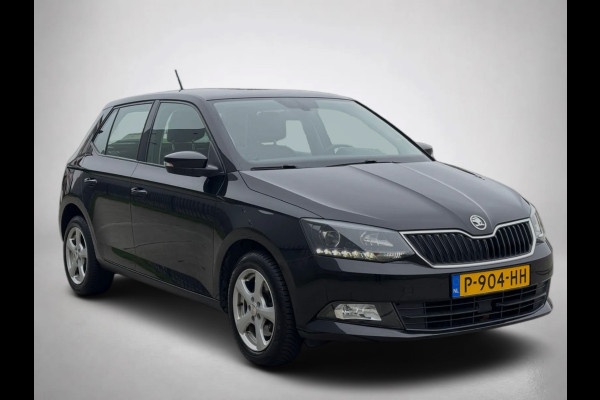 Škoda Fabia 1.0 TSI Drive(Goed OndH, StoelV, Parkeersensoren, Trekhaak, DAB-Tuner, Carplay(voorbereid), Climate Con, Etc)