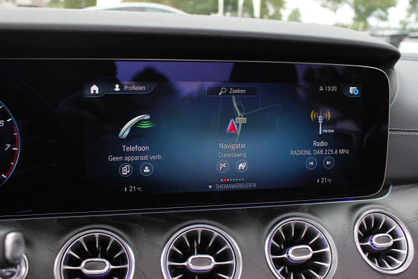 Mercedes-Benz E-Klasse Cabrio 200 AMG Line / Nieuwstaat / Camera / Burmester / Luxe Leder / Memory Seats / 19'' / Matrix LED / Nekverwarming / CarPlay / Sfeerverlichting / Windscherm / Stoelverwarming+Ventilatie / DAB / Cruise Control